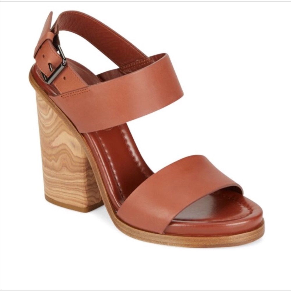 NWOT Vince Haley Heel - color : whisky